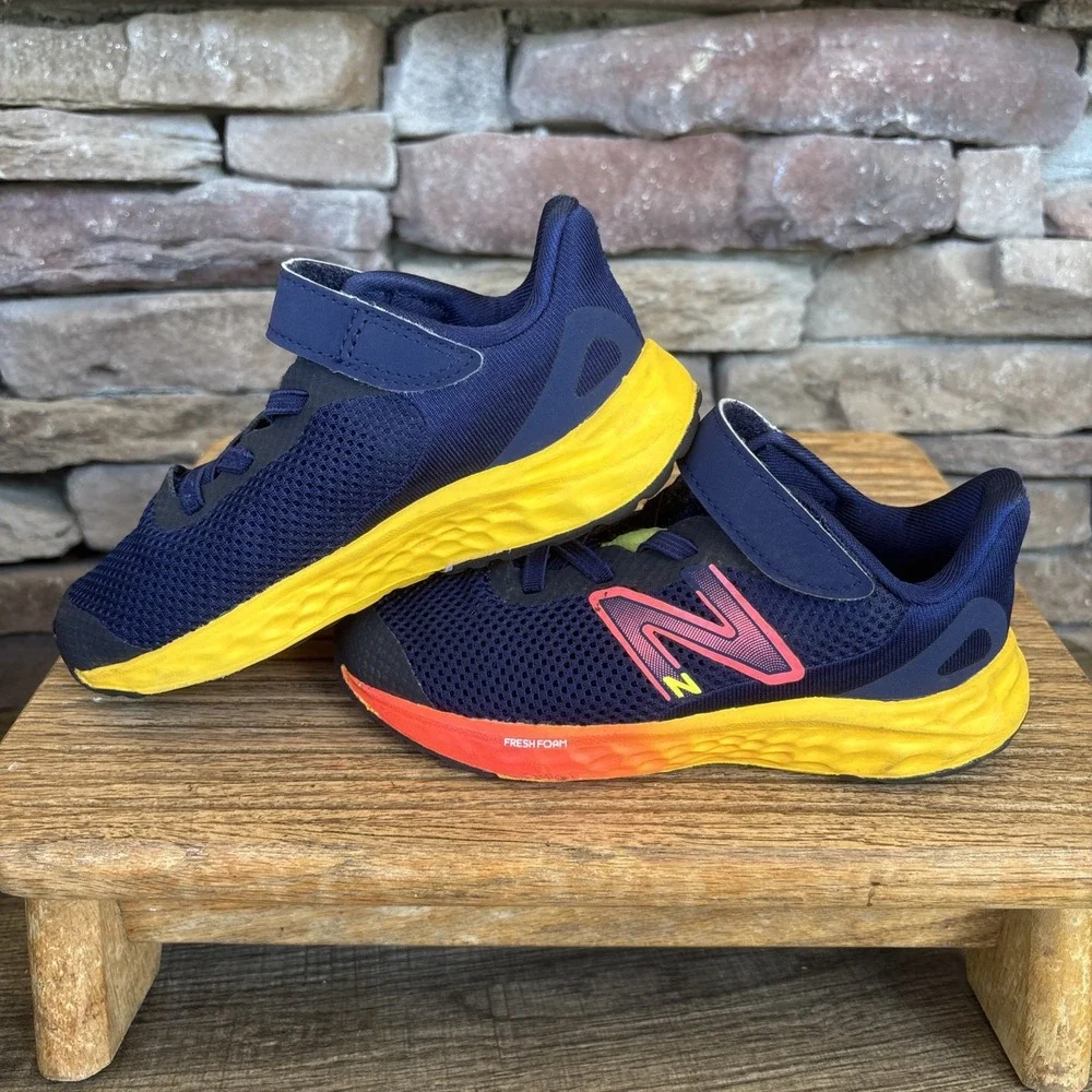 New Balance Toddlers' Fresh Foam Arishi v4 Black Sneakers, Boys' 10